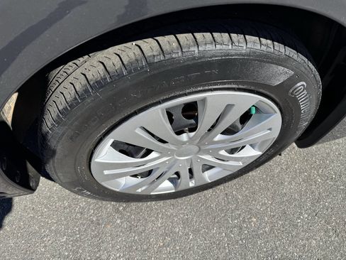 Used 2018 Subaru Impreza 2.0i image 10