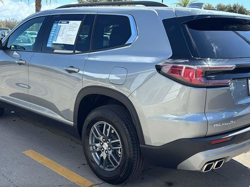 Certified 2025 GMC Acadia Elevation image 5