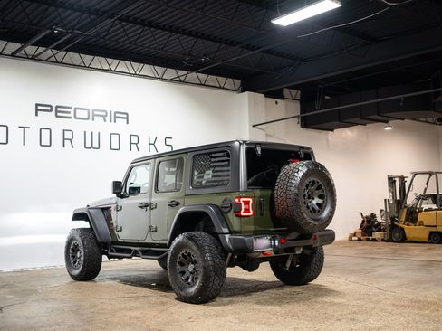 Used 2020 Jeep Wrangler Unlimited Rubicon w/ Quick Order Package 28Y Recon AWD/4WD image 9