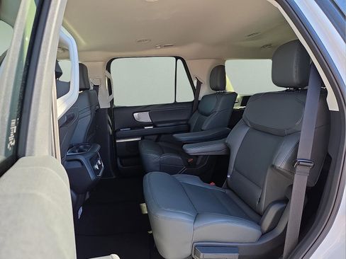 New 2026 Ford Expedition Active RWD image 10