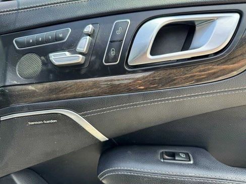 Used 2016 Mercedes-Benz SL 400 image 36