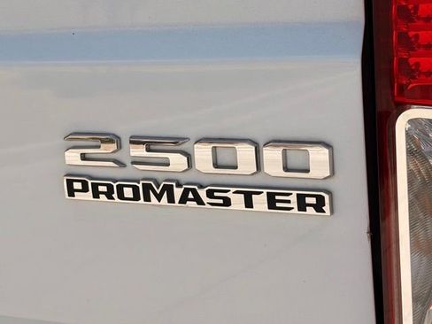 Used 2025 RAM ProMaster 2500 w/ Convenience Group FWD image 7