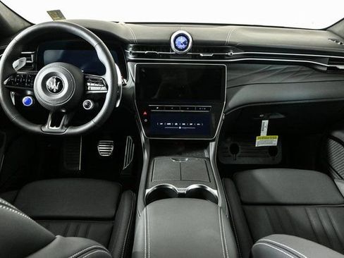 New 2025 Maserati Grecale Trofeo image 24