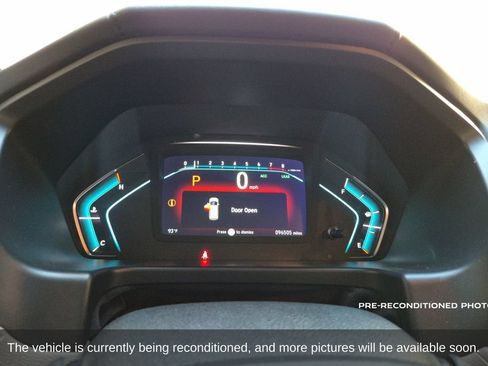 Used 2018 Honda Odyssey Elite image 16