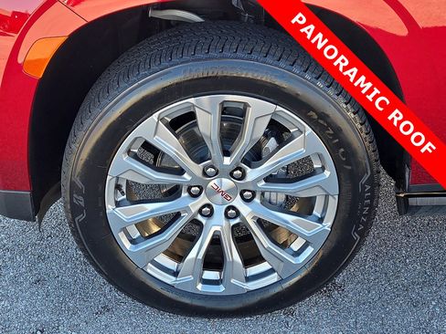 Used 2024 GMC Yukon Denali image 7