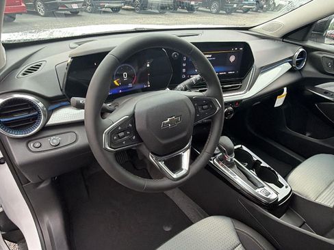 New 2026 Chevrolet Trax LT w/ Driver Confidence Package FWD image 20