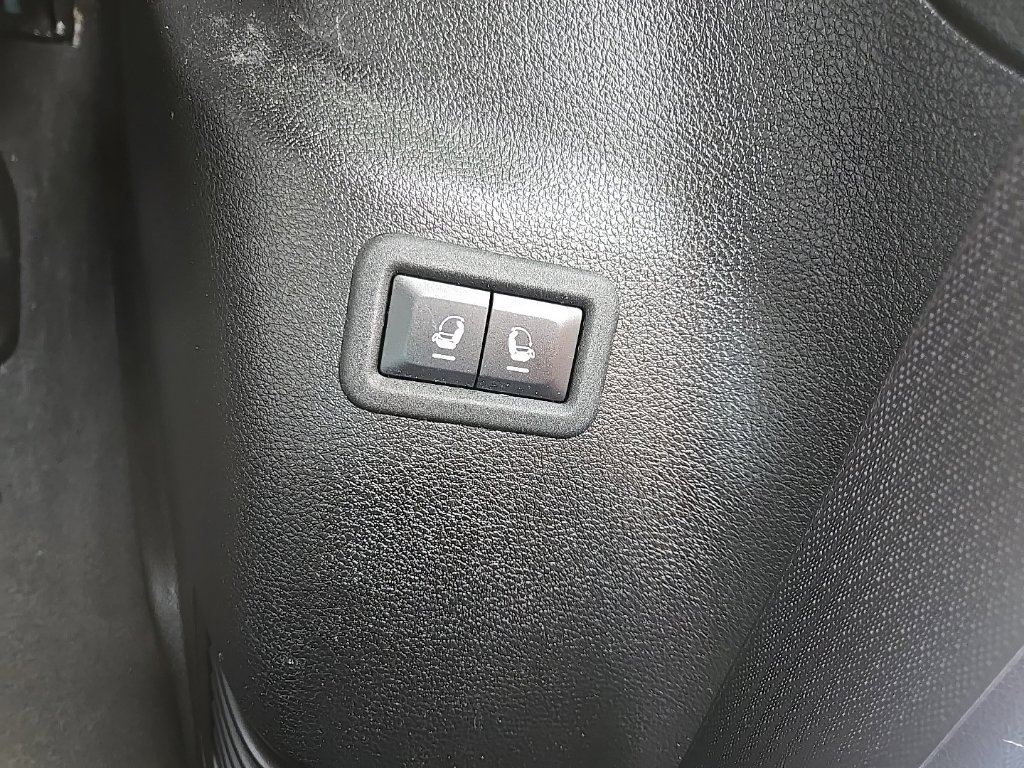 Used 2024 Jeep Wagoneer Series III AWD/4WD image 31