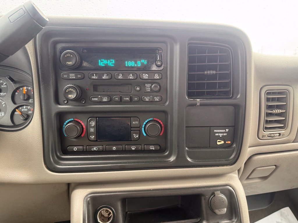 Used 2007 Chevrolet Silverado 2500 LT w/ Heavy-Duty Power Package RWD image 11