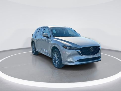 New 2025 MAZDA CX-5 AWD 2.5 S w/ Premium Plus Pkg image 2