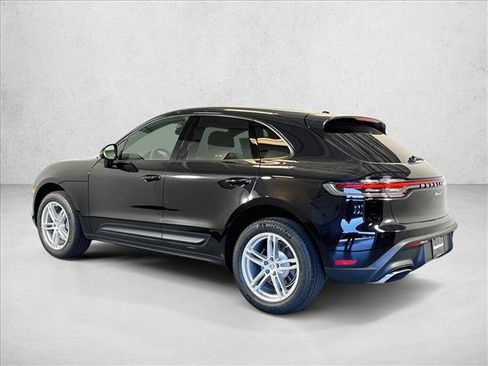 Used 2026 Porsche Macan AWD/4WD image 3