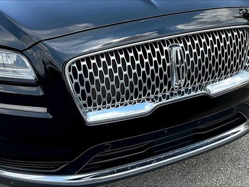 Used 2021 Lincoln Nautilus AWD w/ Equipment Group 101A image 29