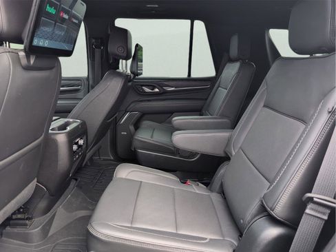 Used 2023 GMC Yukon Denali w/ Denali Reserve Package image 34