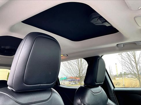 Used 2016 Jeep Renegade Limited AWD/4WD image 14