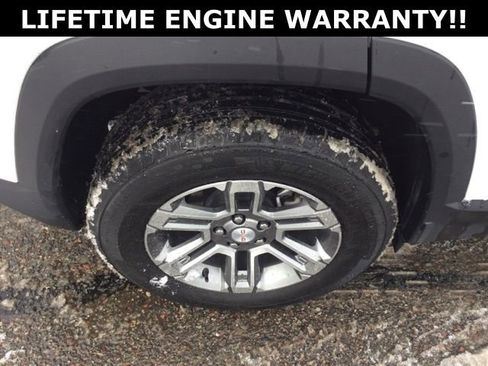 Used 2025 GMC Terrain Elevation image 22