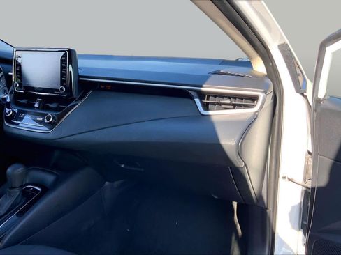 Used 2022 Toyota Corolla LE FWD image 18