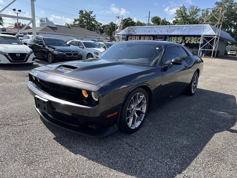 Used 2022 Dodge Challenger GT RWD image 3