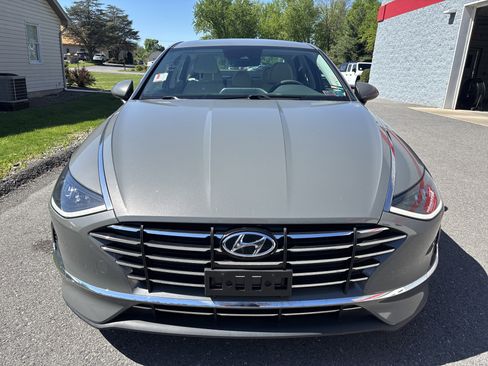 Used 2023 Hyundai Sonata SE FWD image 9