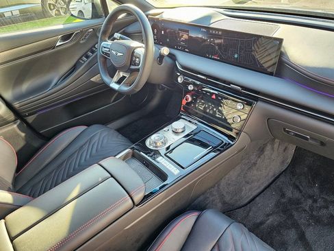 Certified 2025 Genesis G80 3.5T Sport image 30