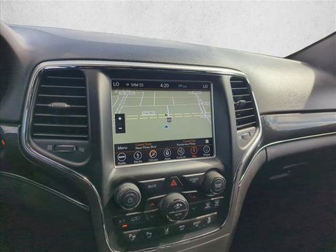 Used 2018 Jeep Grand Cherokee Trailhawk AWD/4WD image 12
