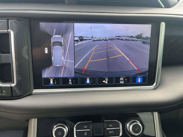 Used 2021 GMC Yukon Denali w/ Denali Premium Package AWD/4WD image 28