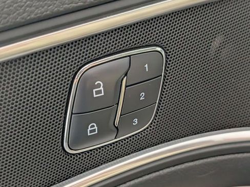 Used 2017 Ford Explorer Limited w/ Equipment Group 301A image 11