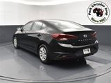 Used 2019 Hyundai Elantra SE image 4