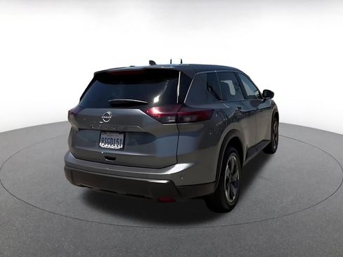 Used 2025 Nissan Rogue SV FWD image 15