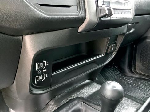Used 2023 RAM 2500 Tradesman w/ Chrome Appearance Group AWD/4WD image 28