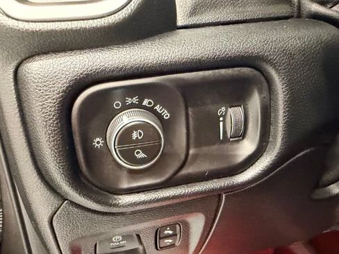 Used 2020 RAM 1500 Big Horn AWD/4WD image 46