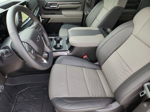 New 2026 Chevrolet Silverado 2500 ZR2 w/ LPO, Dark Essentials Package image 11