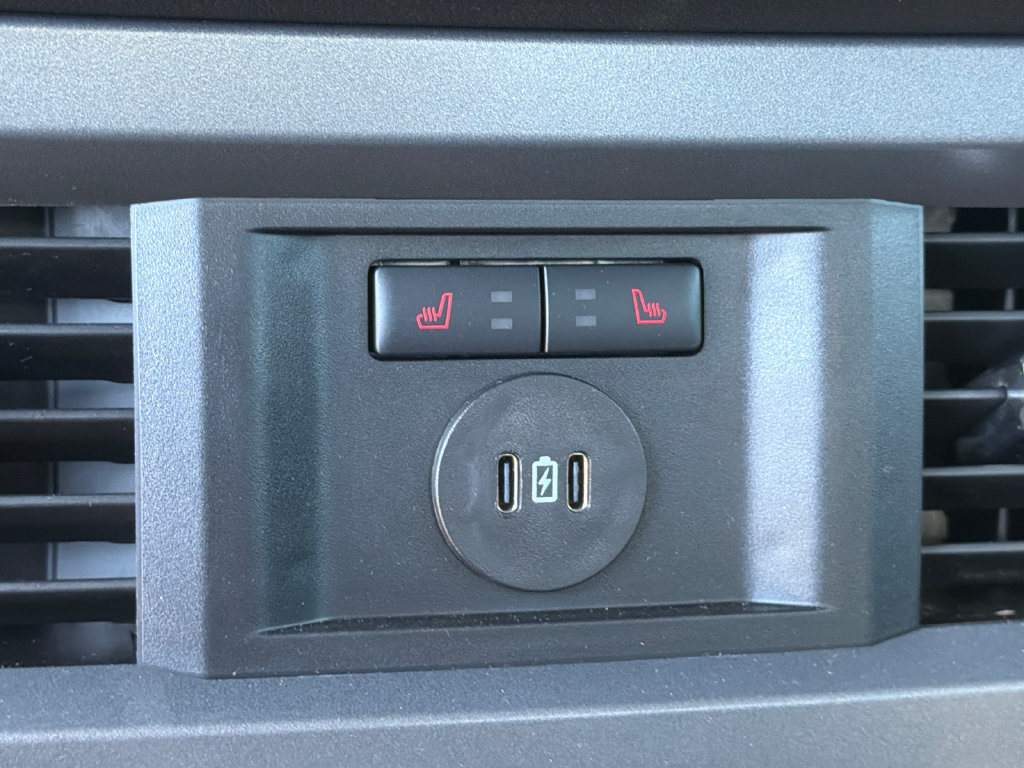 Used 2025 Ford F250 Lariat w/ Chrome Package AWD/4WD image 22