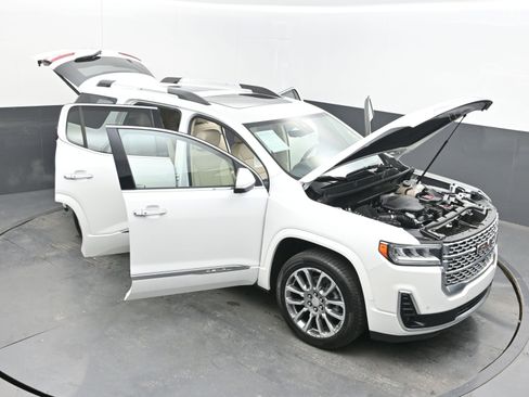 Used 2022 GMC Acadia Denali w/ Denali Technology Package image 40