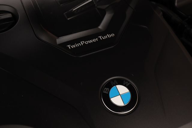 Used 2023 BMW 330i xDrive Sedan w/ Premium Package AWD/4WD image 48