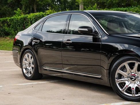Used 2012 Hyundai Equus Signature RWD image 48