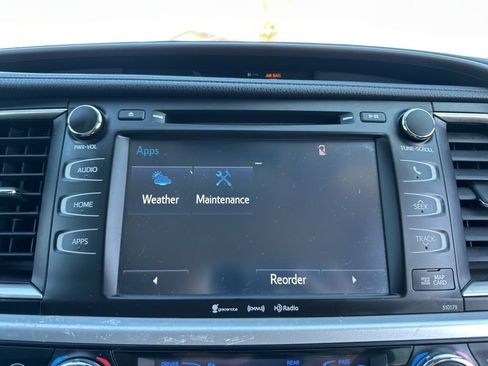 Used 2017 Toyota Highlander XLE AWD/4WD image 43