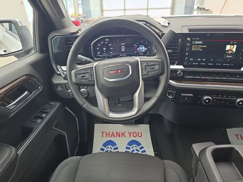 Used 2024 GMC Sierra 1500 SLE w/ Preferred Package image 13