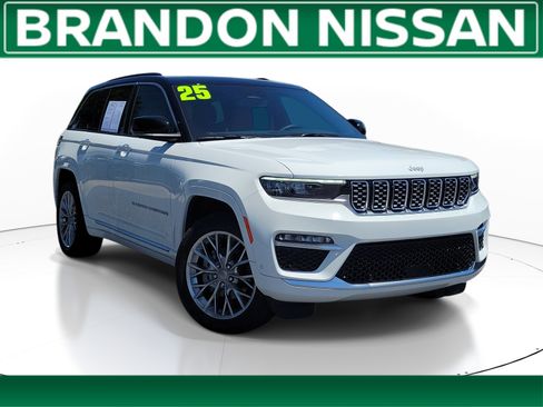 Used 2025 Jeep Grand Cherokee Summit w/ Luxury Tech Group V AWD/4WD image 1