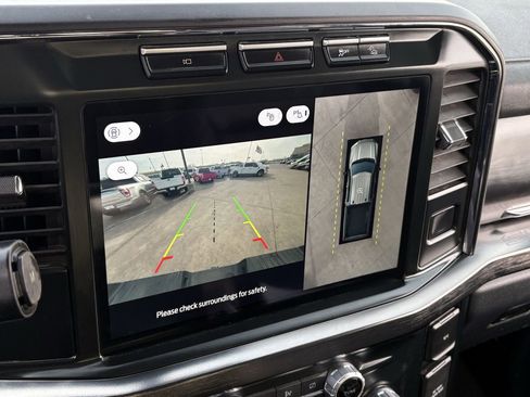 Used 2023 Ford F250 Lariat w/ Tremor Off-Road Package image 17