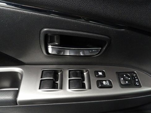 Used 2021 Mitsubishi Outlander Sport SE image 9