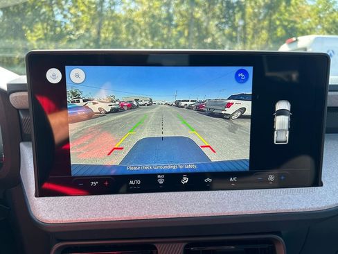 New 2025 Ford Maverick XLT image 22