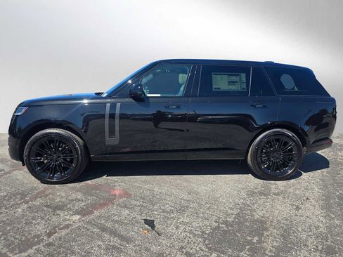 New 2026 Land Rover Range Rover Long Wheelbase SE AWD/4WD image 2