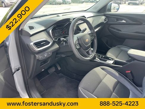 Used 2023 Chevrolet TrailBlazer LT w/ Convenience Package AWD/4WD image 13