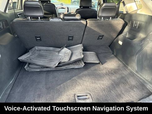 Used 2018 Ford Edge Titanium w/ Equipment Group 301A AWD/4WD image 14