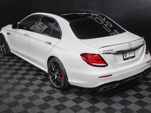 Used 2018 Mercedes-Benz E 63 AMG S image 32
