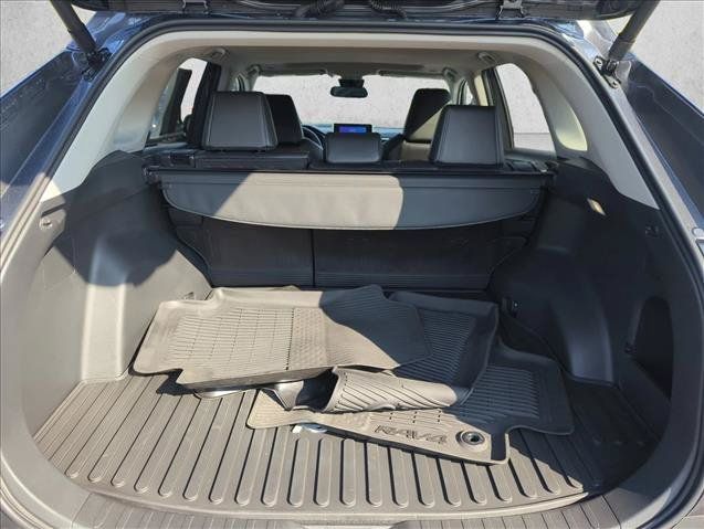 Certified 2025 Toyota RAV4 XLE Premium FWD image 7
