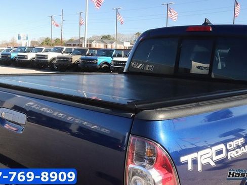 Used 2015 Toyota Tacoma TRD Pro image 9