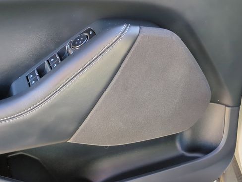 Used 2023 Ford Mustang Mach-E Select image 14