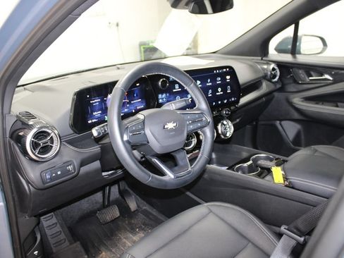 Used 2024 Chevrolet Blazer EV LT AWD/4WD image 33