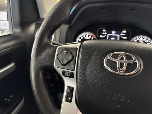 Used 2020 Toyota Tundra SR5 w/ SR5 Upgrade Package AWD/4WD image 22