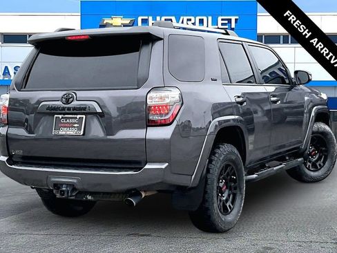 Used 2021 Toyota 4Runner SR5 Premium w/ Moonroof Package AWD/4WD image 5